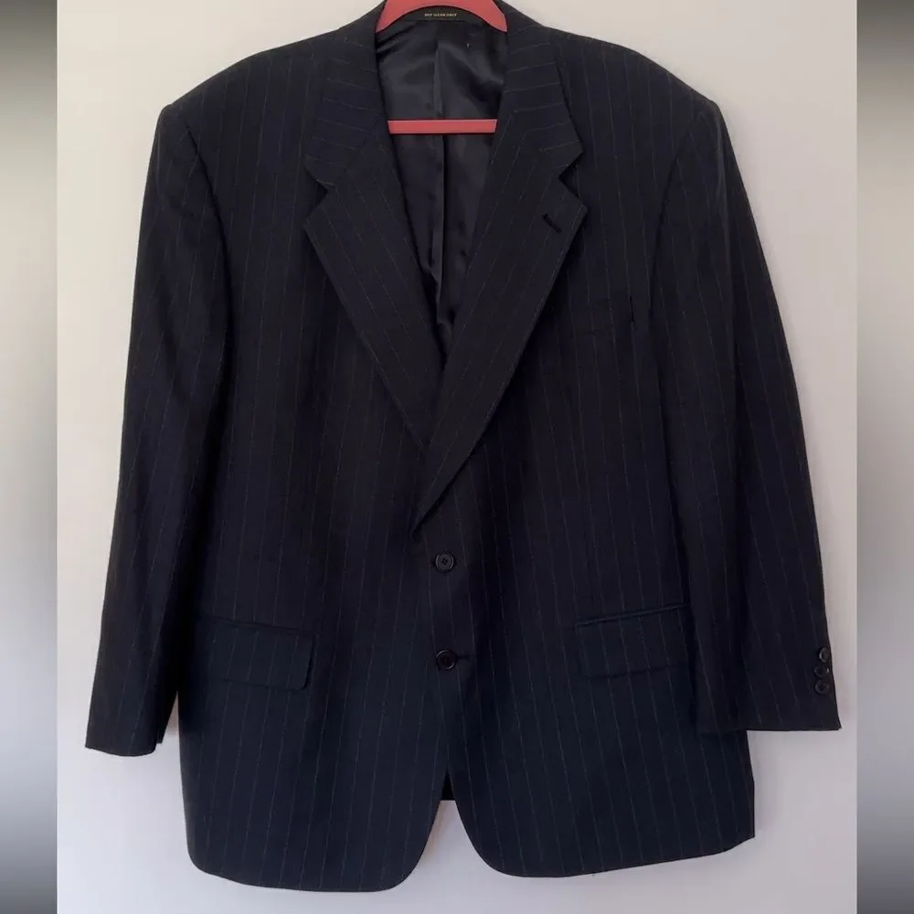 Givenchy navy pinstripe men’s blazer sport coat